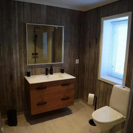 Dağ evi Arctic Lofoten